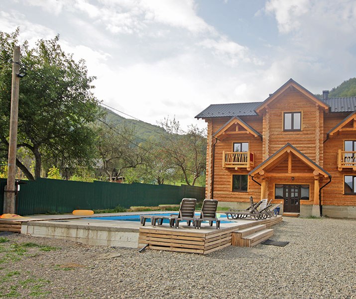 Садиба 'ZRUB' Виженка (басейн, сауна, риболовля)