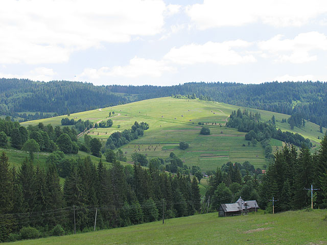 Туристично-гірськолижна база 'Едельвейс' Верхній Студений