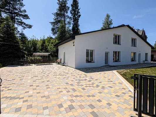 Апарт Стефанія