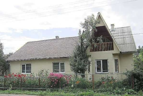 Барвистий килим