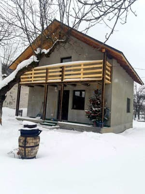 Біля потічка