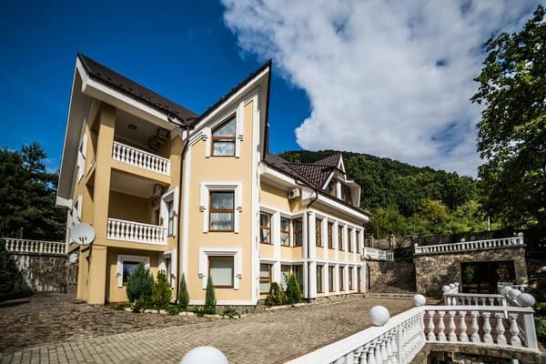 Гніздо Голубки