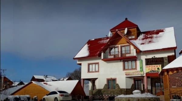 Гуцульська світлиця