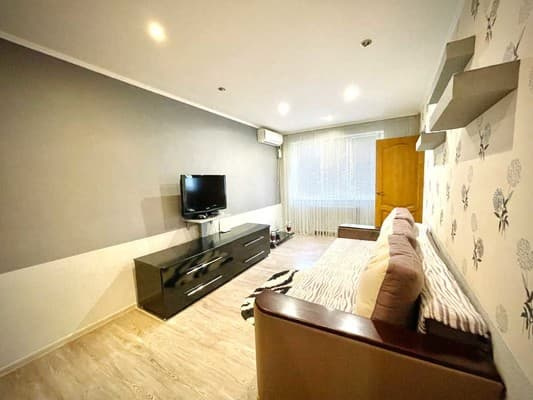 на території санаторію Квітка Полонини