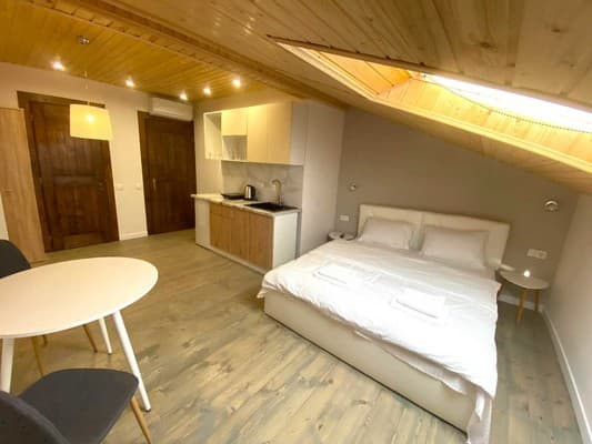 Oberig Лесі Українки 19