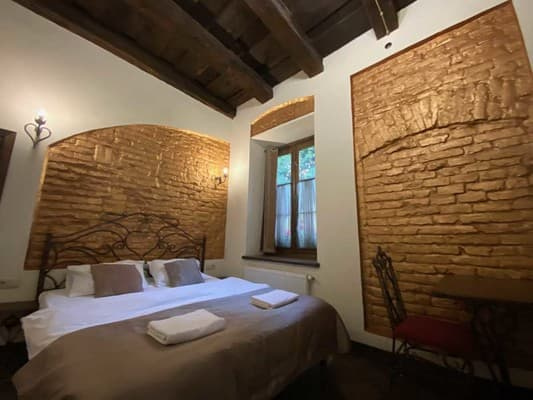 Oberig Лесі Українки 19