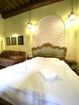 Oberig в центрі вул. Площа Ринок 39