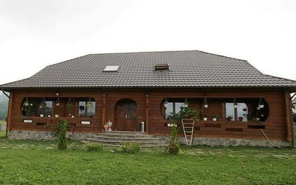 Під Вухатим каменем