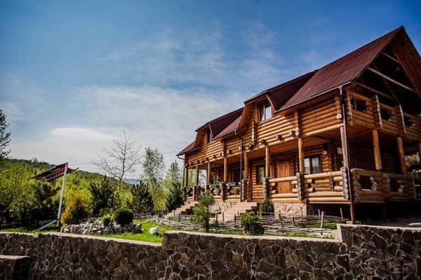 Турянський двір