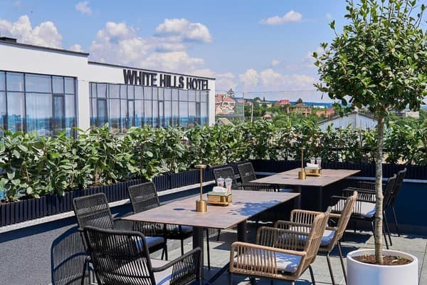 White hills hotel spa&sport