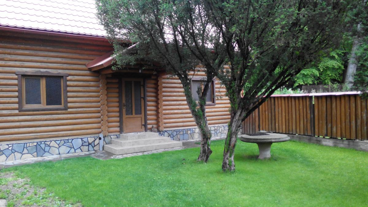 Садиба 'У Оксани в Карпатах' село Карпати