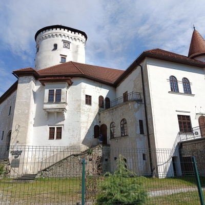 Будатинський замок — Поважський музей і дротарська експозиція
