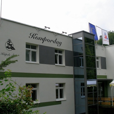 Курорт Штос: кліматичне лікування, спелеотерапія й басейн