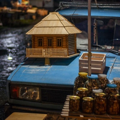 Night Wood Market, Kuty