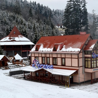 Hotel-Bar 'Extreme' Mykulychyn