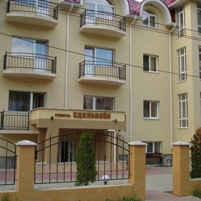 Hotel 'Edelweiss' Shayan