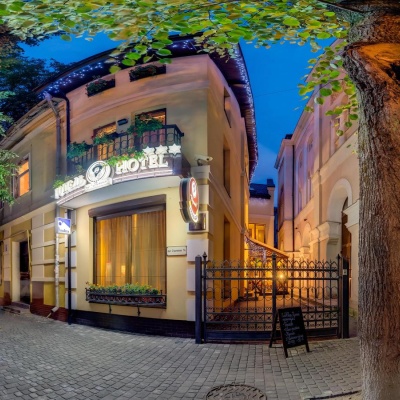Hotel 'Pid Templ'em' Iwano-Frankiwsk