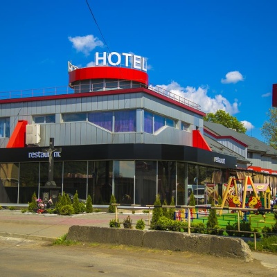 Hotel 'Prem'era' Chust