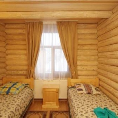 Hotel 'Shepit Karpat' Pylypec