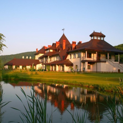 Hotel 'Troyanda Karpat' Mykulychyn