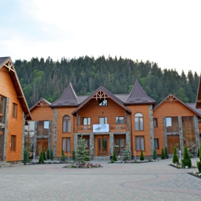 Kompleks hotelowy 'Srybni Rosy' Mykulyczyn