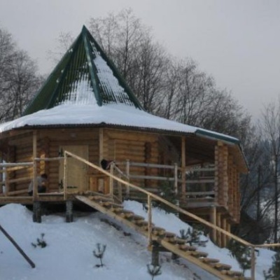 Domek '4 Pory Roku' Sławskie (apiterapia, sauna, balia i basen)