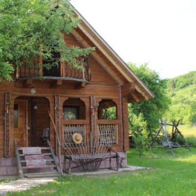Homestead 'Kozatska Detsa' Mykulychyn