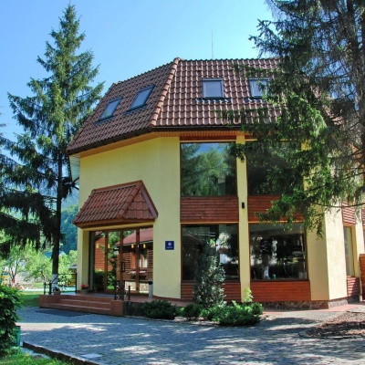 Hotel of the sanatorium 'Karpatia' Shayan