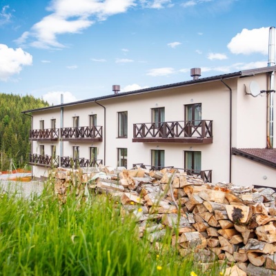 Hotel 'Skilandhouse' Mykulychyn