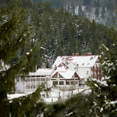 Hotel 'Welland' Yaremche (pool + conference hall)