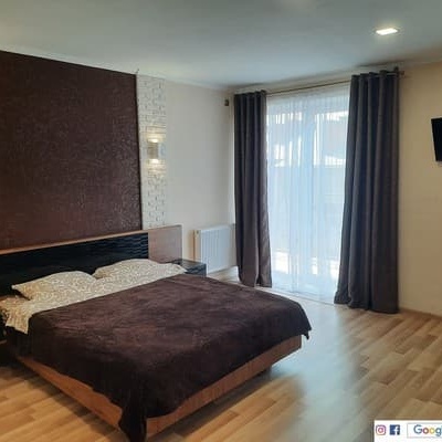 Luxury Apartments, вул. Михайла Мулика, біля авто та залізничного вокзалу