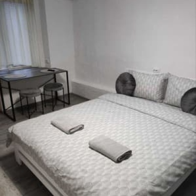 на Котляревського 9