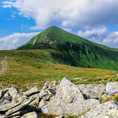 Records and the most amazing places of the Ukrainian Carpathians will be useful for all tourists