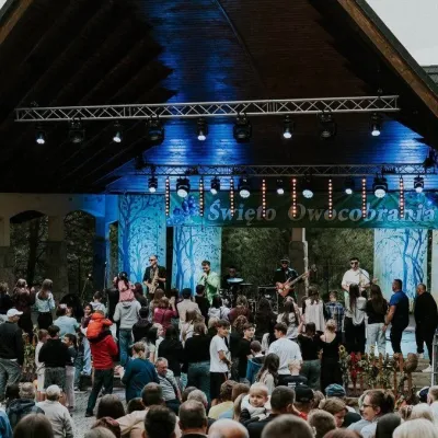 Święto Owocobrania w Łącku: stoiska sołectw, owoce i folklor — 5