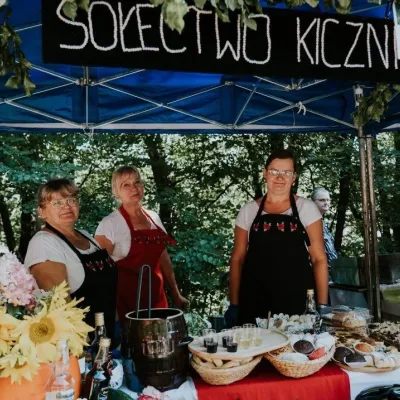 Święto Owocobrania w Łącku: stoiska sołectw, owoce i folklor — 2
