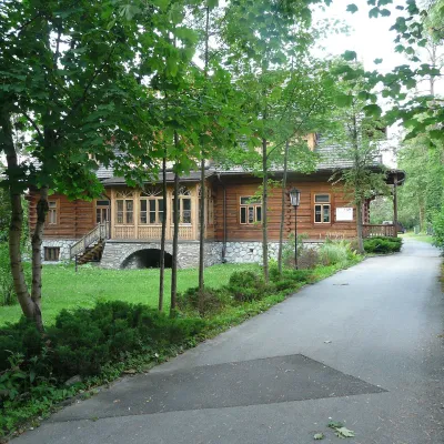 Villa Oksza — 20th-Century Art Gallery — 5