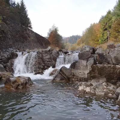 Водоспад Спад у Щаві