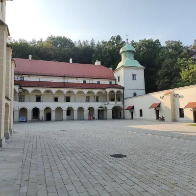 Zamek w Suchej Beskidzkiej (Mały Wawel) — 3