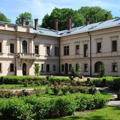 Zamki w Żywcu: Stary Zamek, Pałac Habsburgów i park — 4