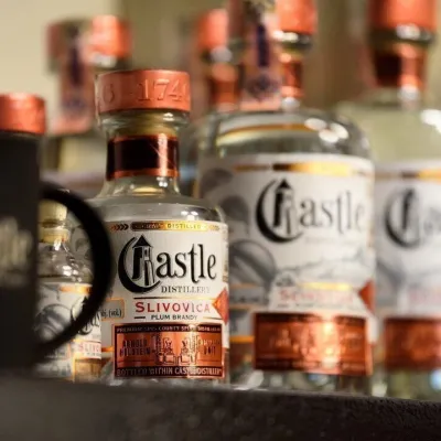 Castle Distillery під Любовнянським замком: гуральня й дегустації — 3