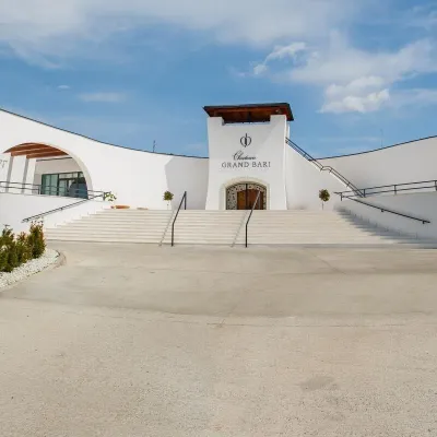 Winiarnia Chateau Grand Bari w Veľkiej Barze: tufowe piwnice Tokaju — 3