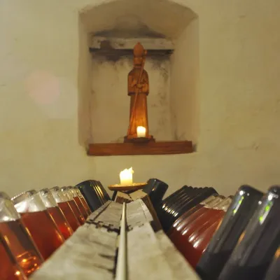 Winiarnia HACAJ w Pezinku: musujące w 300-letniej piwnicy — 2