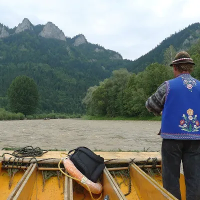 Goral raftsmen of Červený Kláštor: wooden-raft trip on the Dunajec — 2