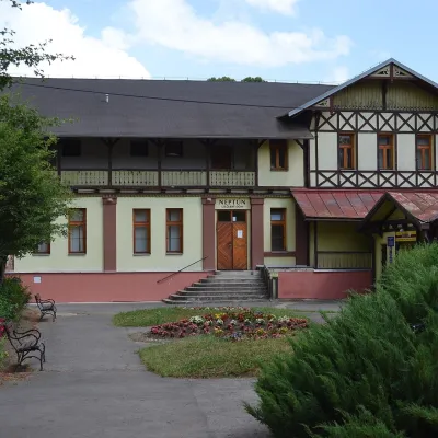 Uzdrowisko Číž: woda jodowo-bromowa, kąpiele i letnie baseny — 2