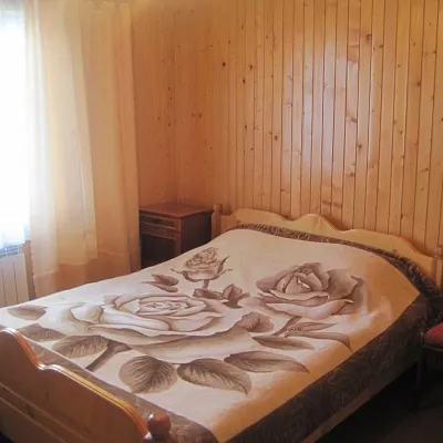Садиба "Карпатська ніч" Яремче — 2