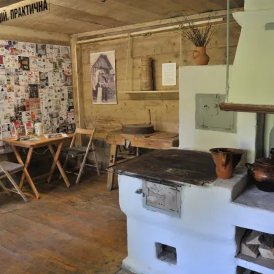 Khata u Hlubokim Local History Centre, Urych — 2