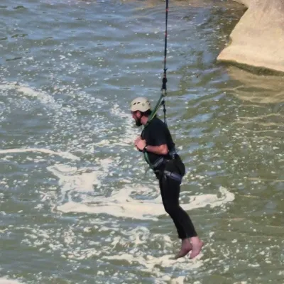 Rope jumping at Probiy waterfall, Yaremche — 4