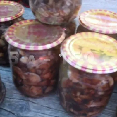 Bazar pamiątek przy skoczniach, Worochta — 3