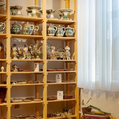 Крамниця гуцульських виробів «Чічка», Косів — 2