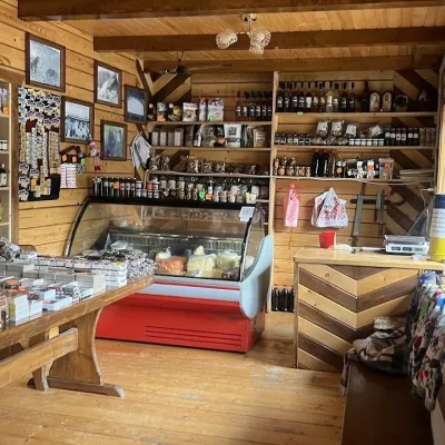 Sklep serowy z degustacją „Kopalnia Bryndzy”, Werchowyna — 3